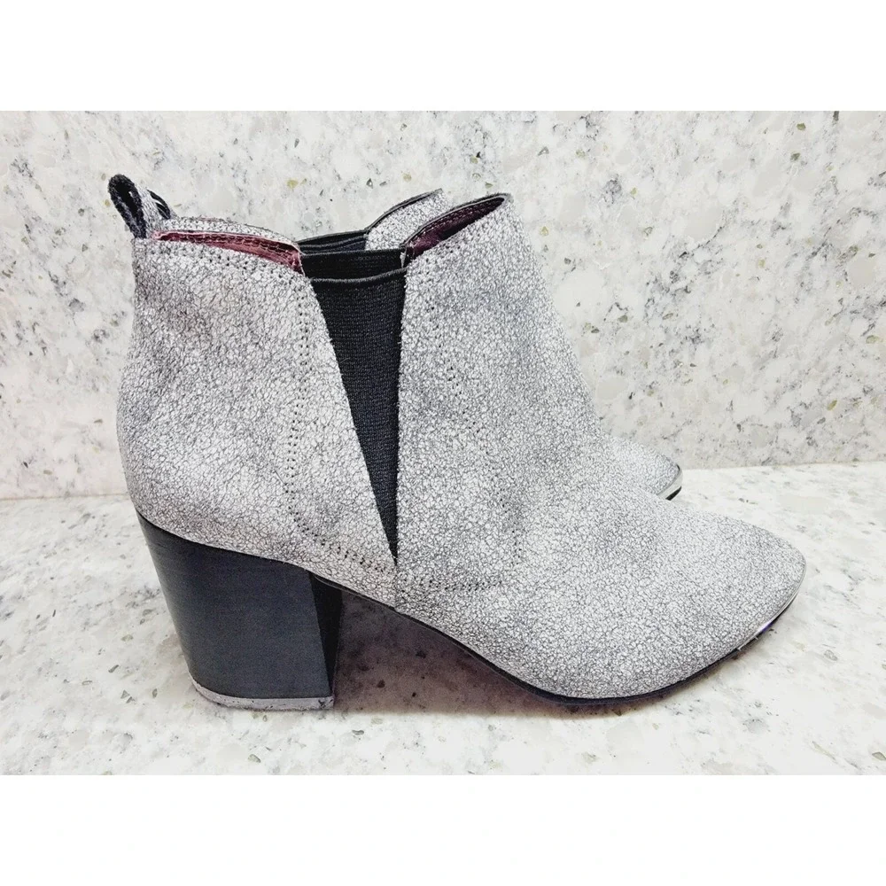 Report Signature 7M Silver Cracked Leather Pointed Toe Ankle Boots Block Heel‎
